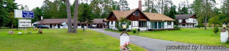 Northern Pine Inn ヘイワード エクステリア 写真