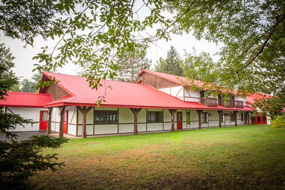 Northern Pine Inn ヘイワード エクステリア 写真
