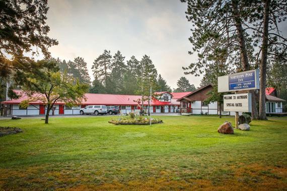 Northern Pine Inn ヘイワード エクステリア 写真